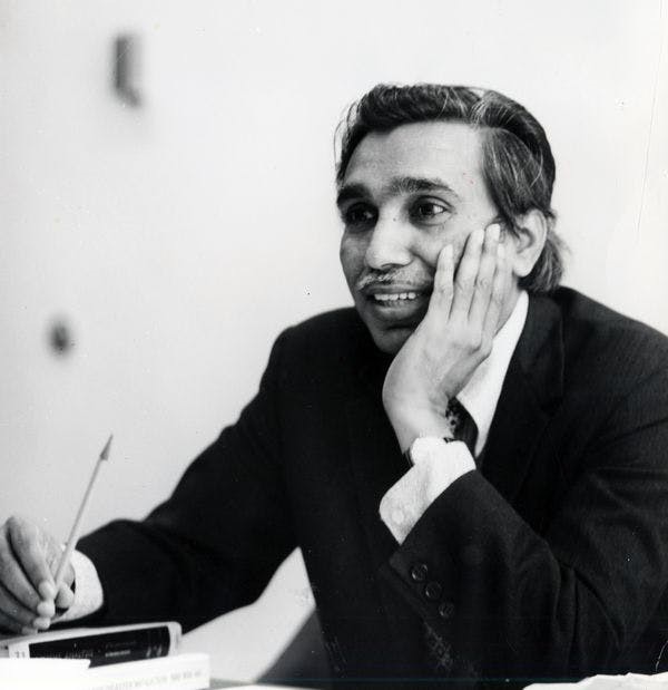 Late Night Live tweet media