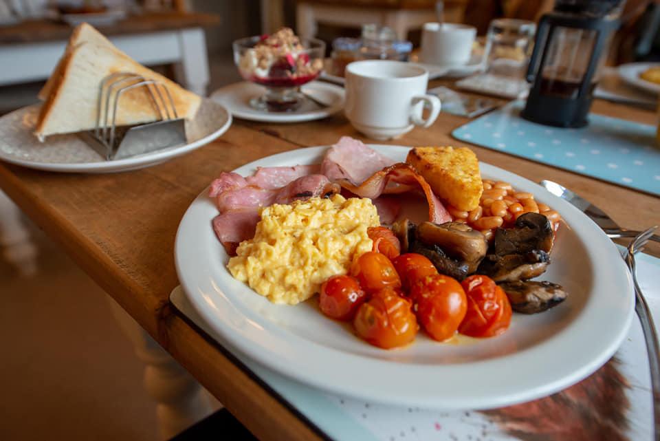 TheBBDirectory's tweet photo. Steps Farmhouse is a traditional 16th Century former farmhouse where you will receive a warm welcome, get a great night's sleep &amp; enjoy a delicious breakfast.
https://t.co/MzARuledPH 
#Farmhouse #WarmWelcome #Family #FullEnglishBreakfast #EnSuiteroom #Bilbrook #Minehead #Somerset https://t.co/zPFcKXBbbS