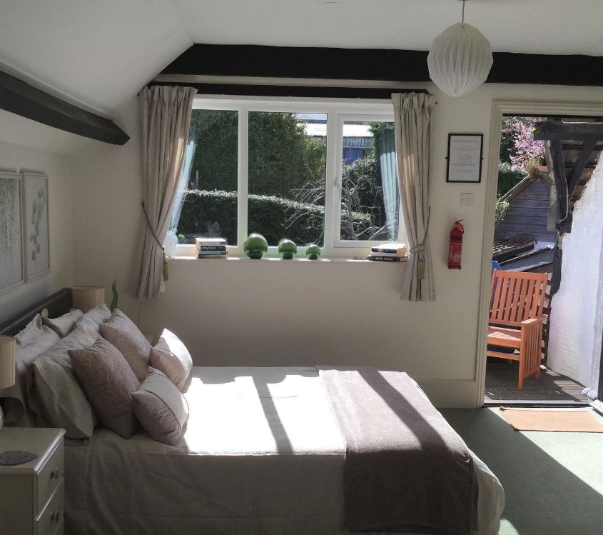 TheBBDirectory's tweet photo. Steps Farmhouse is a traditional 16th Century former farmhouse where you will receive a warm welcome, get a great night's sleep &amp; enjoy a delicious breakfast.
https://t.co/MzARuledPH 
#Farmhouse #WarmWelcome #Family #FullEnglishBreakfast #EnSuiteroom #Bilbrook #Minehead #Somerset https://t.co/zPFcKXBbbS