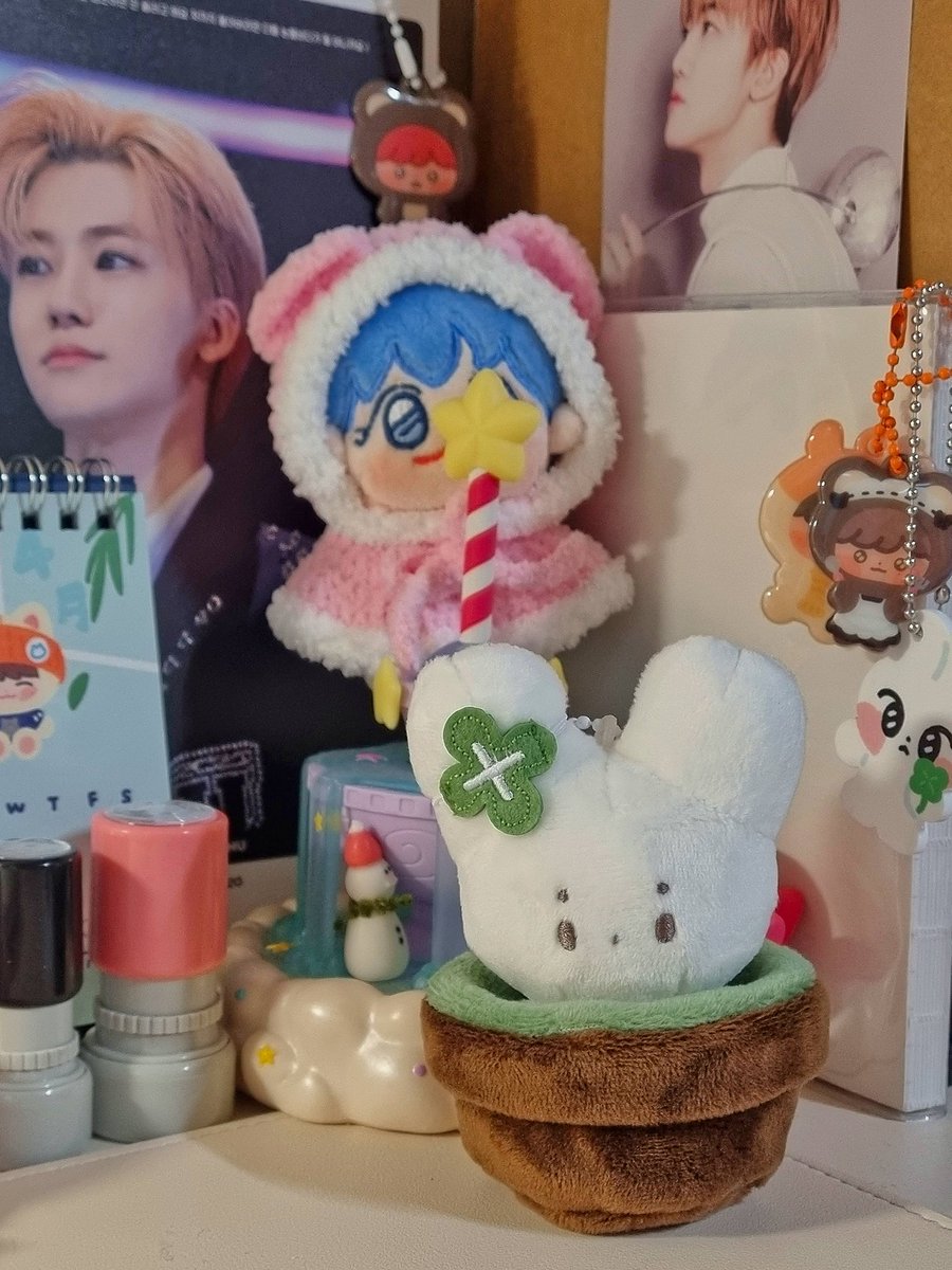 ꒰ྀི ੭˶ᵔ ᵕ ᵔ ꒱ྀི੭ ~🍀 🌱🍃
#도리_한입했음