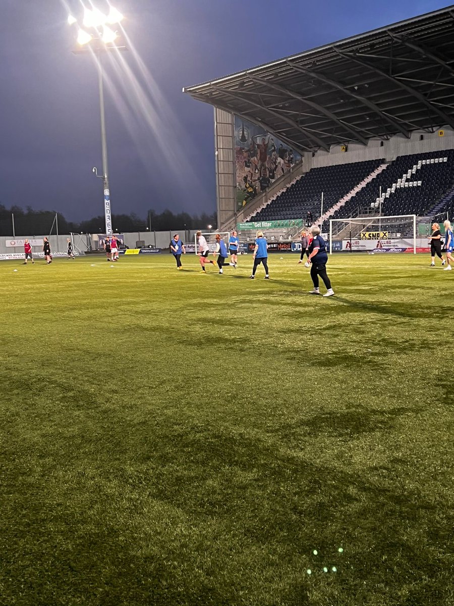 falkirkfcf's tweet photo. Another great session of Female FFIT football last night ⚽️

16 participants including players from our recent @SPFLTrust FFIT cohort is brilliant to see 👏

The sessions aim to keep participants fit &amp; healthy while playing football at the Falkirk Stadium 🏟️🙌

@ScotFACentral https://t.co/jWP2MSoYIM