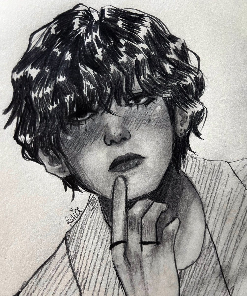 Resiaot7's tweet photo. Emo taehyung çizimimi tekrar atıyorum bu sefer bir çizimim tutsun lütfen 😔🤌 https://t.co/efZi7TUEnm