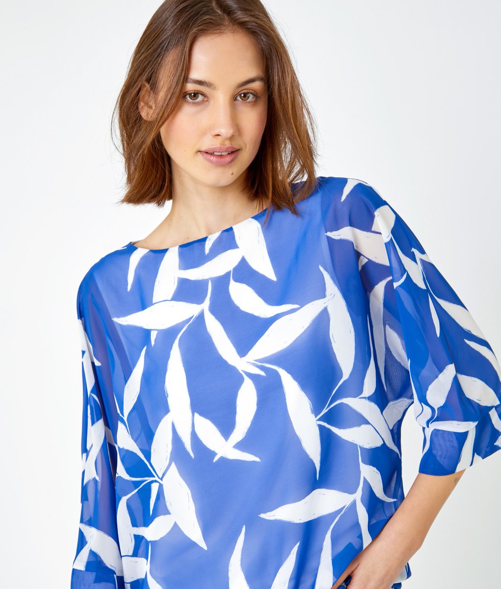 PRShotsonline's tweet image. Blue Leaf Print Overlay Top from @RomanOriginals
Prshots.com/roman
Ref Number: 1548387
#top #leafprint #printedtop #clothing #fashion #Romanoriginals #occasionwear #summerwear #womensfashion #summeroutfit