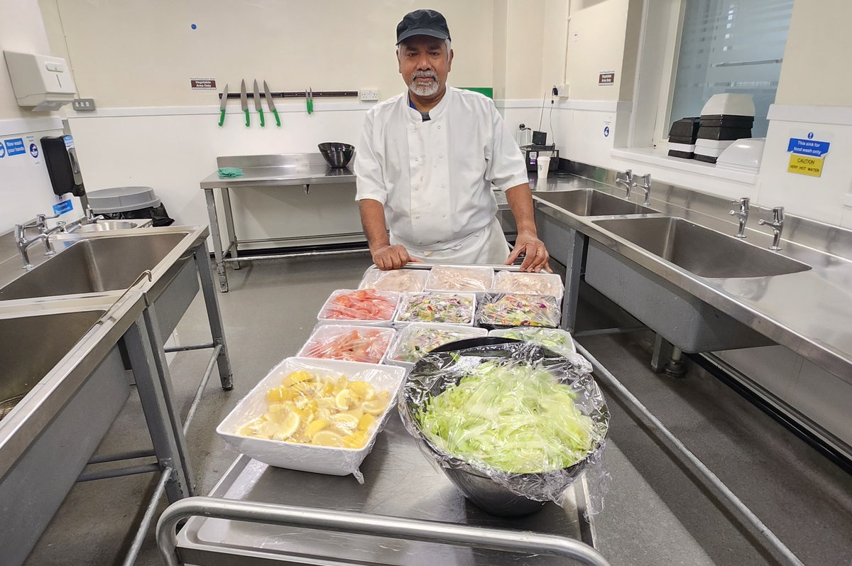 The Christie has been named the top place for ward food in a patient-led assessment of care settings across the UK. 👏 The Trust scored highly in all other categories, including cleanliness, privacy and general maintenance. More on our website 👇 bit.ly/3A21vW3