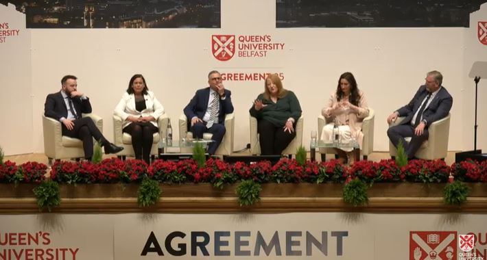 ClareAye's tweet photo. Huge a sense of opportunity right now. Eyes on you folks. #Agreement25 https://t.co/xzFur35RiT