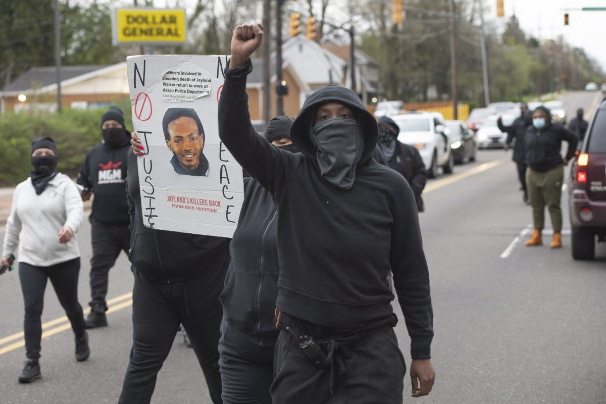 An Ohio grand jury declines to indict eight police officers who fired 94 shots in the death of Jayland Walker, a 25-year-old Black man (via <a href="/AP/">The Associated Press</a>)  trib.al/Y4nqGCe