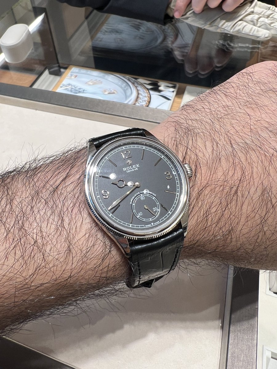 ihab's tweet photo. Another “all-new” for 2023, is the Rolex 1908. The real dress watch by Rolex. I’m not sure which I like the most so stuck with black 😎
#Rolex #Rolex1908 #DressWatch #WatchesAndWonders2023 https://t.co/is3UiamqaH