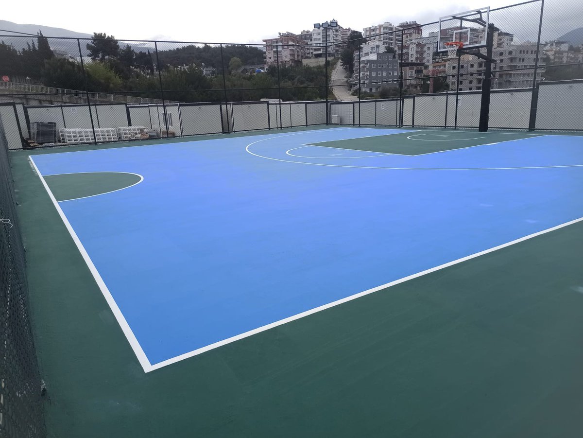 TBF's tweet photo. 🇹🇷Depremzedeler İçin Hazırlanan Basketbol Köyü Konteyner Yerleşkesi, Ramazan Bayramı Öncesi AFAD'a Teslim Edildi.

Detaylar için 👉https://t.co/wq0CggGIbE https://t.co/3YjkptSV3X