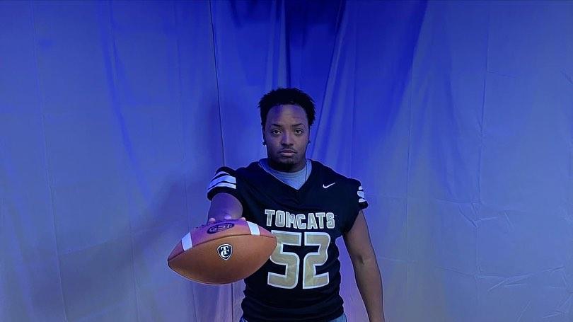The_Notorious52's tweet photo. With my decision being made an my transfer finalized I will be continuing my Education &amp; Football Career at @thielcollege 📚 I just want to thank Coach @KevMcLane21 an Coaching staff for welcoming me to my new home. @Thiel_Football 🏈 Let's Go Tomcat's!!! https://t.co/MA74TiAw4N