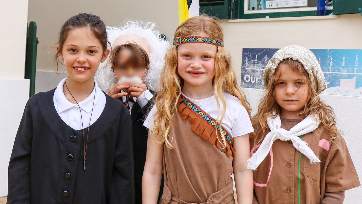 StJuliansLisbon's tweet image. People Who Make a Difference Day at the Primary Section! 🌍🙌
At #StJuliansLisbon, we believe in recognising and appreciating those who brought positive change to the world.
#StJuliansPrim #TheJoyOfLearning #Citizenship