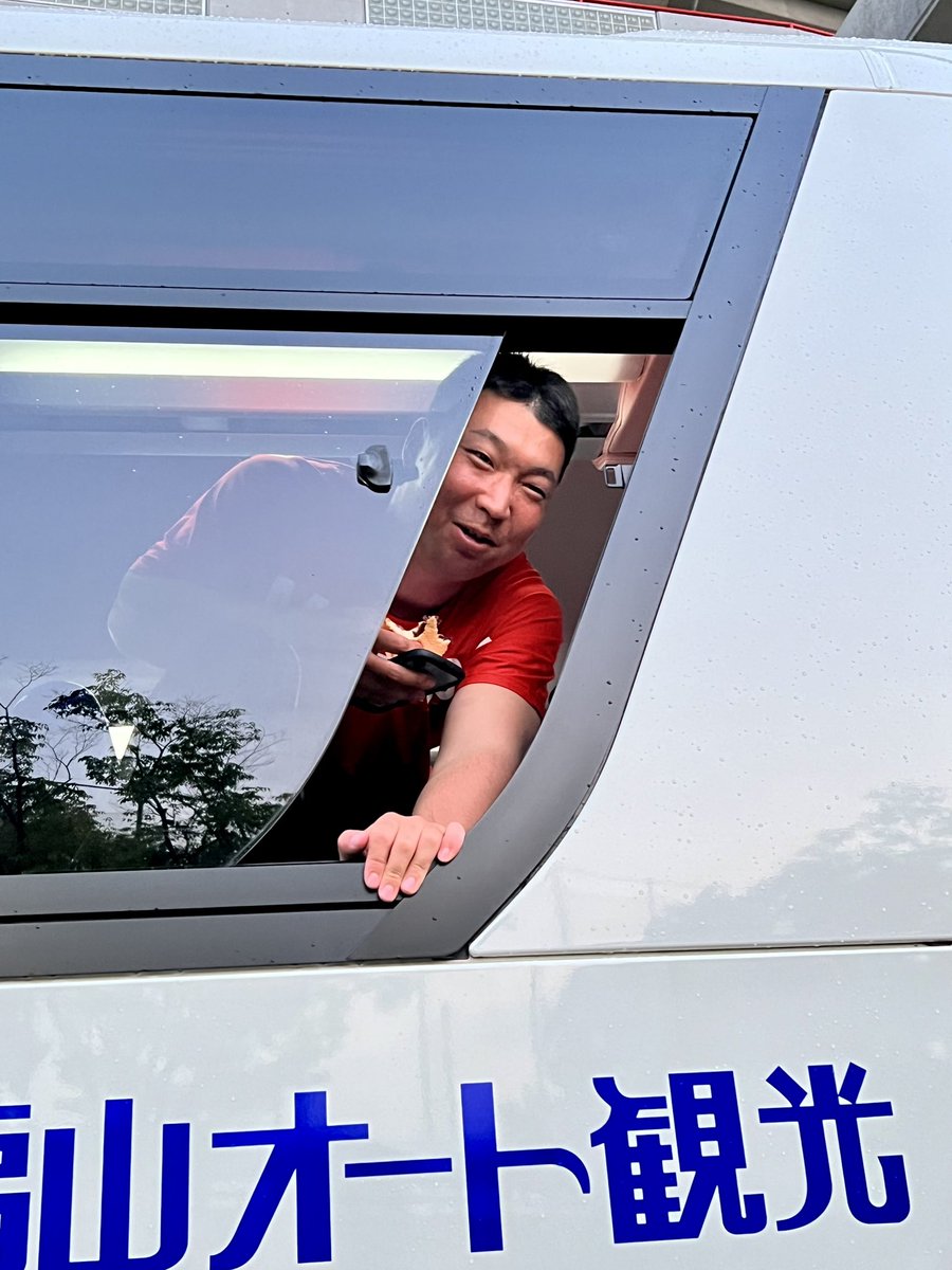 redcopen24's tweet photo. JABA岡山大会
㊗️MVP男
綿屋樹(鹿児島実業)
おめでとう👏
#JFE西日本 https://t.co/JrIRQMwqyS