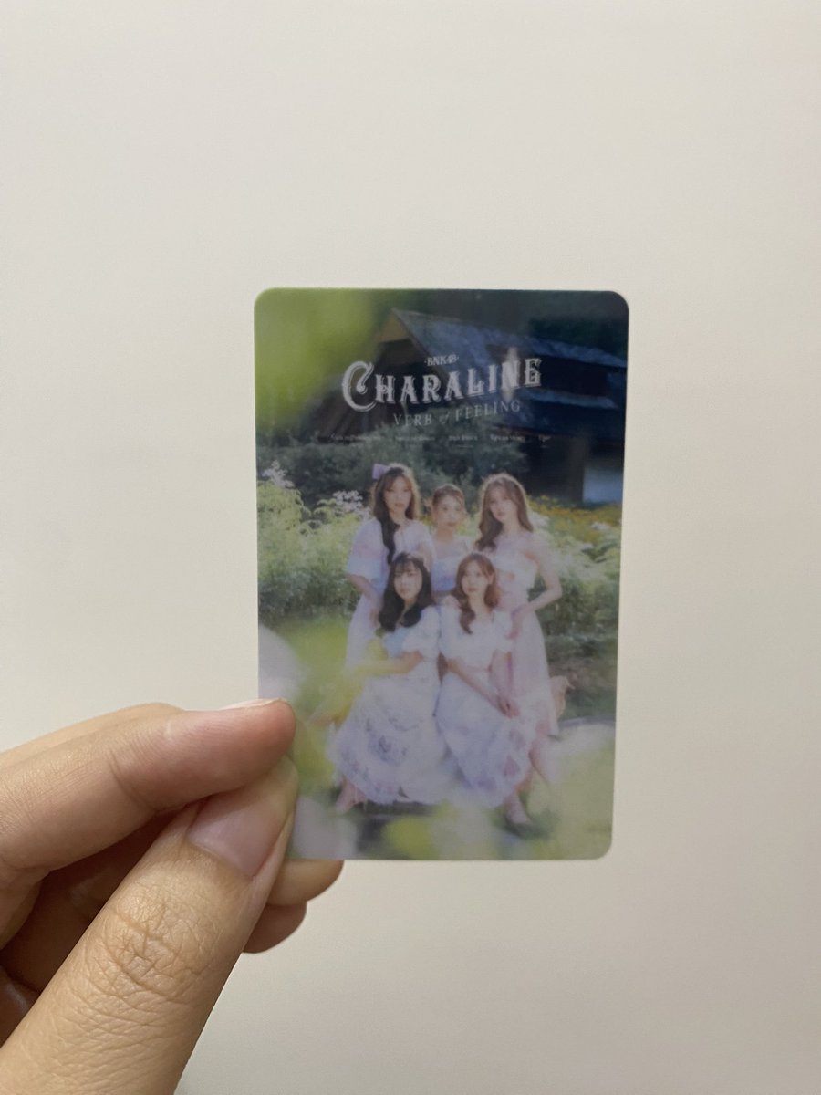 vexceem's tweet photo. บัตรแข็งที่ระลึกแฟนมีตชราไลน์ เราสั่งทำมาเก็บที่��ป็นระลึกเองแล้วมันต้องสั่งให้ถึงยอด หารกันใบละ 30 บาท ถ้าใครสนใจเดมมาได้เลยค่ะ #charaline #ชราไลน์ #ตลาดนัดbnk48 https://t.co/rWcYZNu9NT
