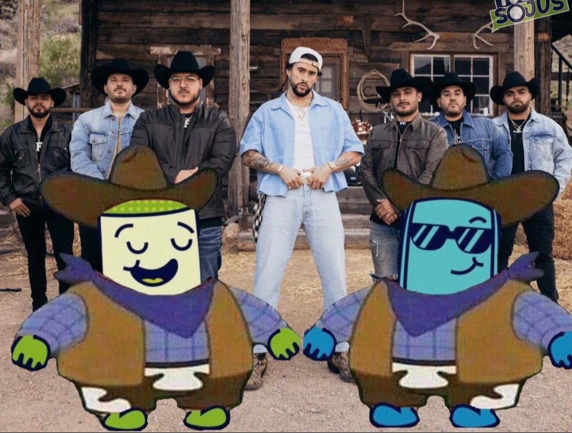 TurboSojus's tweet photo. *suena un x100to de grupo frontera y bad bunny*

Mi compa y yo en corto: https://t.co/BQsMTOynGv