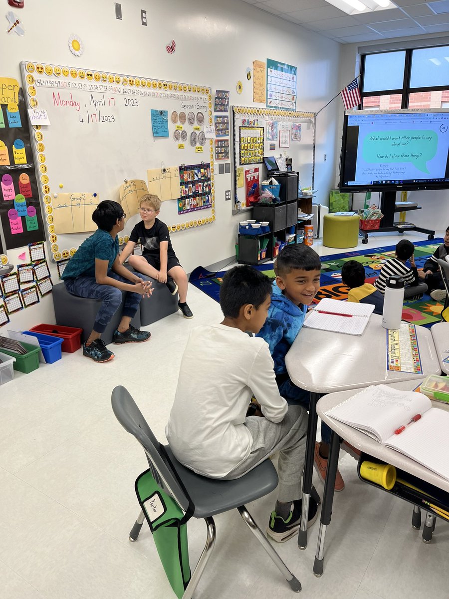 My class loved #Gator2Gator day at <a href="/GoshenPostES/">Goshen Post ES</a> this morning! We got to pair up with <a href="/aholt_alexandra/">Ms. Holt</a> and her 1st grade class! So much fun! ❤️ #GoGPGators #oneGPE