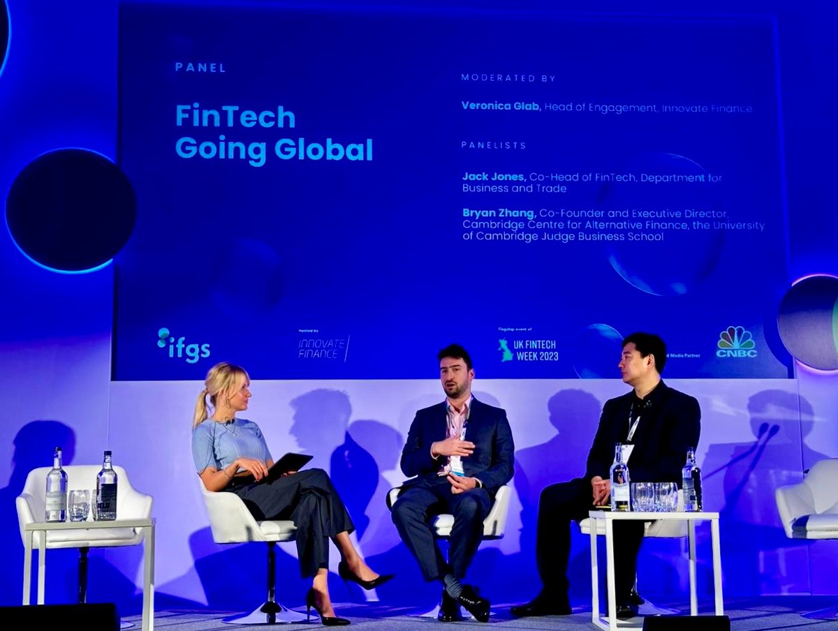 CambridgeAltFin's tweet photo. 🚀CCAF Co-founder &amp; Exec Director @BryanZhangZ  launches interactive mining map showcasing UK fintech's overseas expansion &amp; footprint at #ifgs2023 this morning.

Free-to-access digital tool is at https://t.co/eXGZwy9hJL

#UKFintechMapping #fintech #insight #UKFintechWeek https://t.co/CpzSfF1hoX