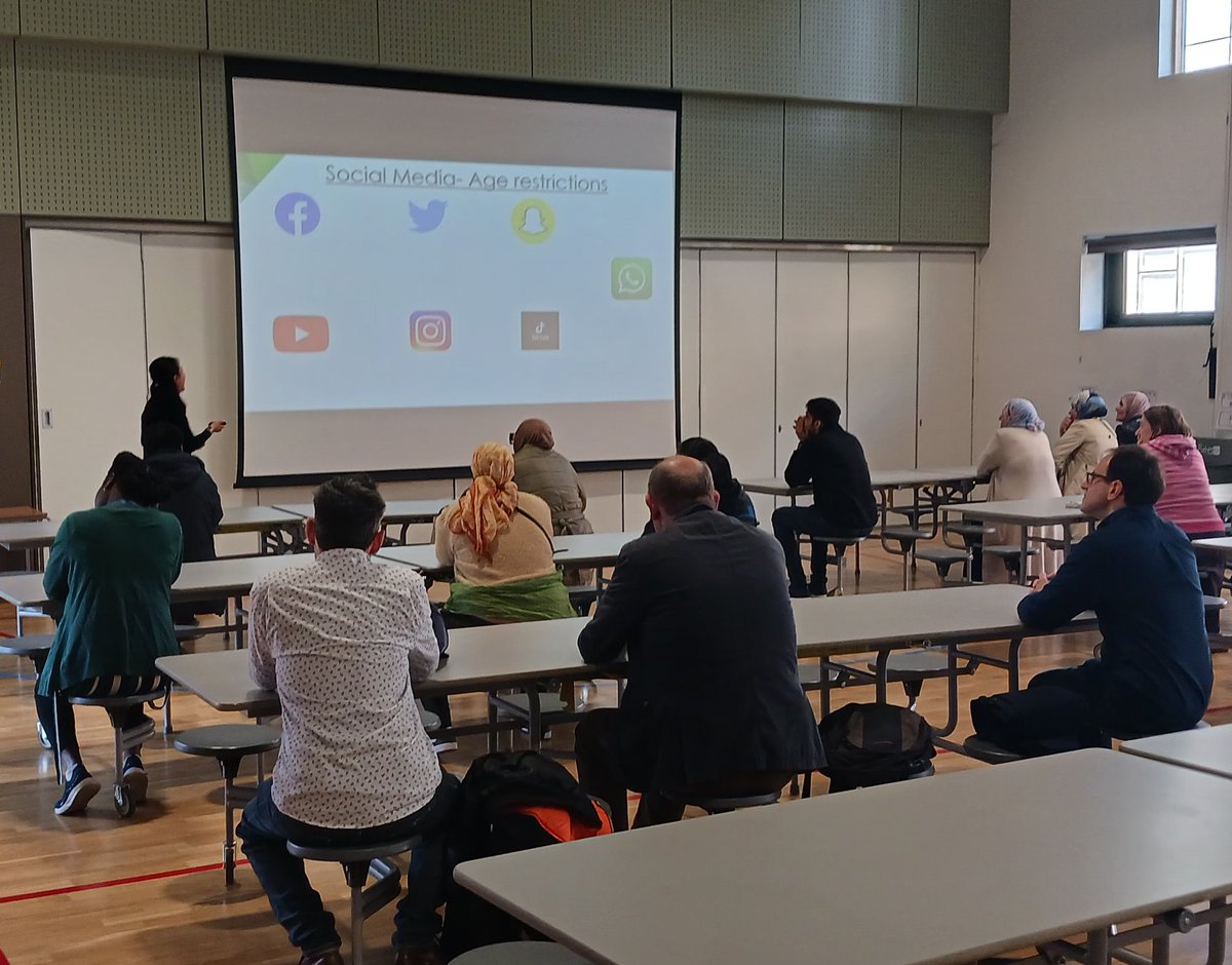 AlbionPrimary's tweet image. This morning we held our Parent Internet Safety Workshop with our Computing Lead - Fatima.
If you were unable to attend, you can access these slides via your child's Google Classroom and our Online Safety Acceptable-use policy on our website.
#APScomputing
#APSinternetsafety