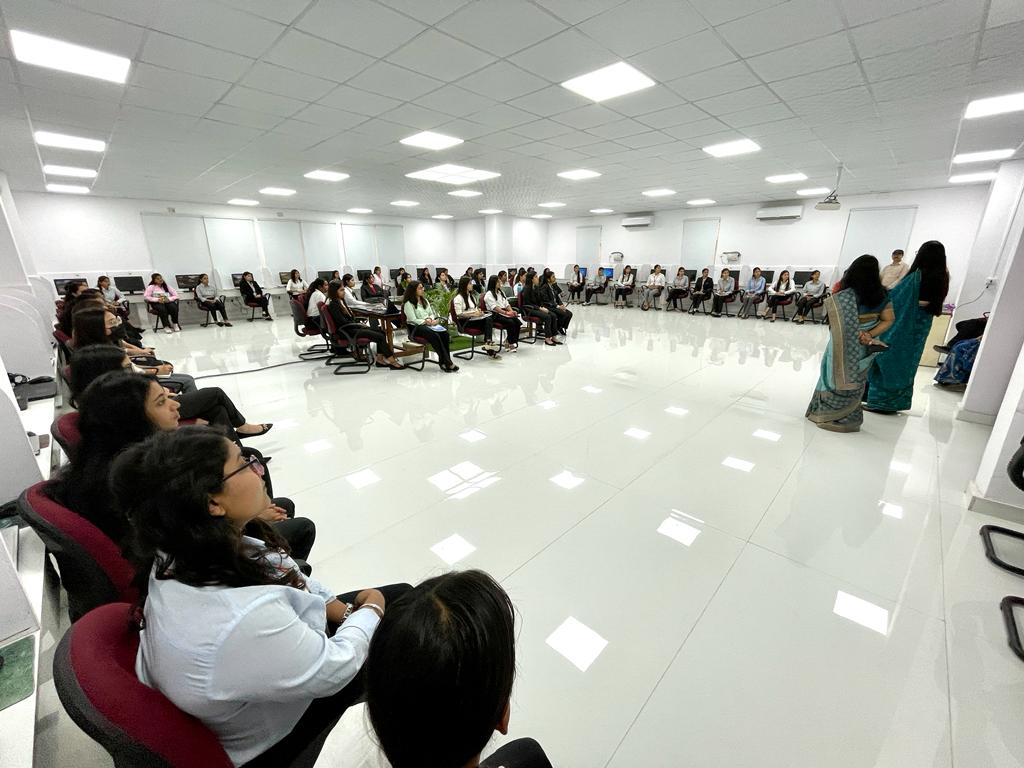 DronacharyaDgi's tweet photo. IIC Cell, Dronacharya Group of Institutions, Greater Noida organized Technical skills Development Program with the collaboration of Techsaksham- Edunet Foundation.The Trainer of Techsaksham was Mr. Ankit Dixit.
#techsaksham
#edunet
#DronacharyaGroupofInstitutions https://t.co/zqIIT8c4oe
