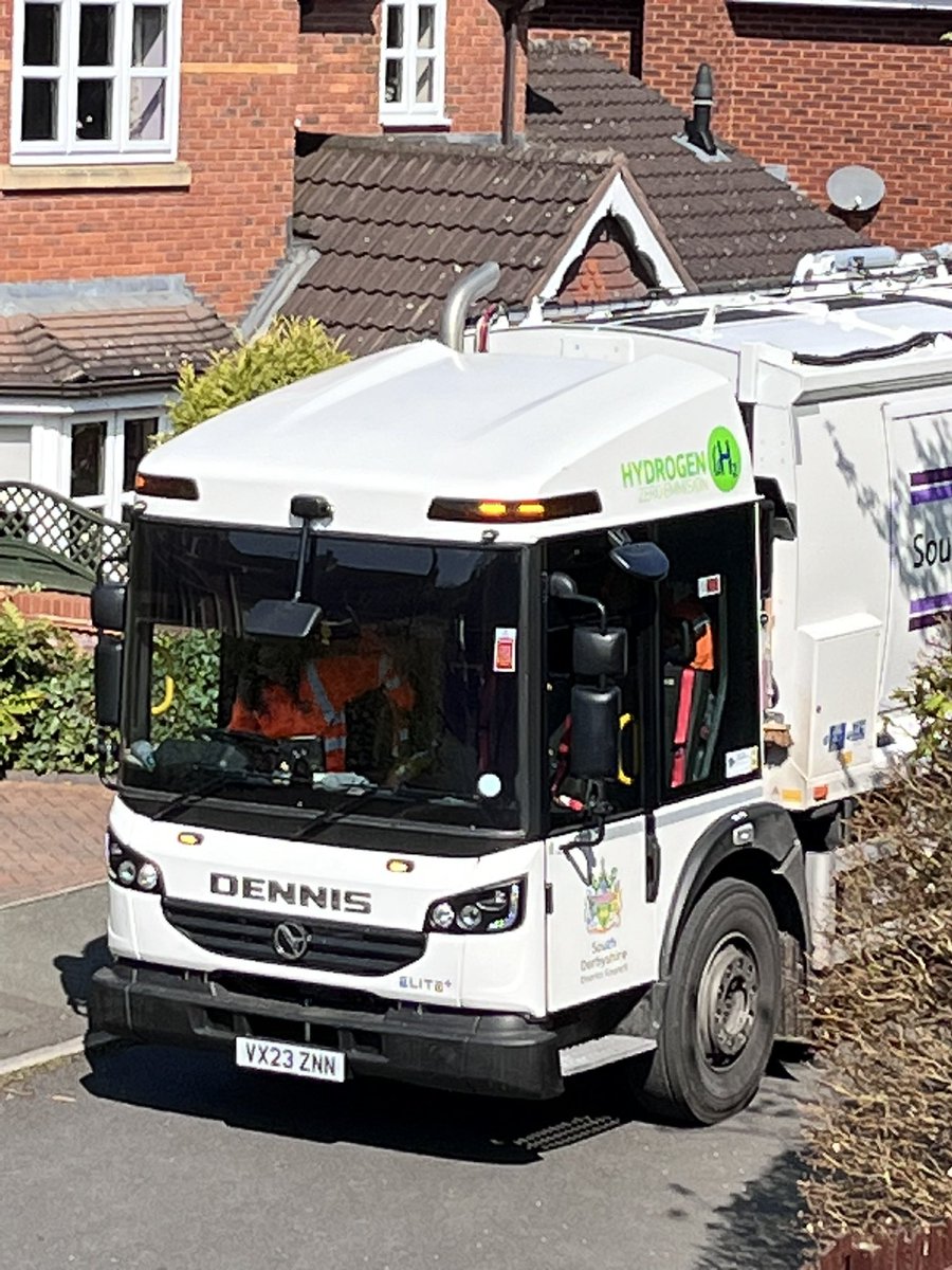 David Hurren tweet media