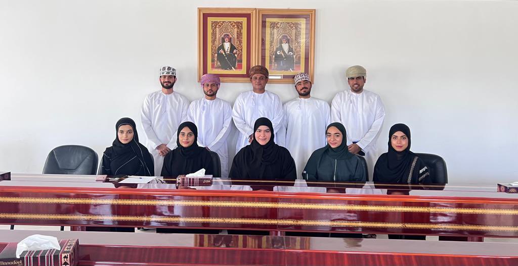 UTAS_AlMussanah's tweet photo. استقبال الدكتور أحمد الشحري عميد جامعة التقنية والعلوم التطبيقية بالمصنعة الشركات الطلابية المتأهلة للمرحلة الرابعة من مسابقة الشركة ، وناقش خلال الاجتماع سبل استمرارية الشركات الطلابية ونجاحها خلال المشاركات القادمة. https://t.co/kSx4IBlSJX