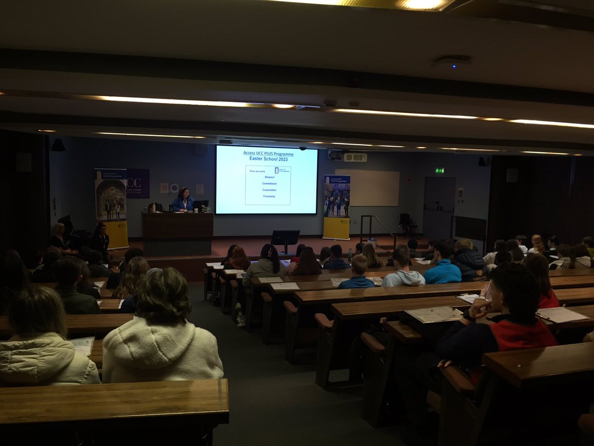 Delighted to be hosting Day 1 of Easter School 2023 @UCC today! 110 TY DEIS students getting a “real” college experience! Thanks to @UccSkills @CACSSS1 @SEFSUCC @UCCMedHealth @CBLUCC @UCCVisit @NAT_UCC @NAT_UCC & European University Initiative UNIC. Great day ahead!