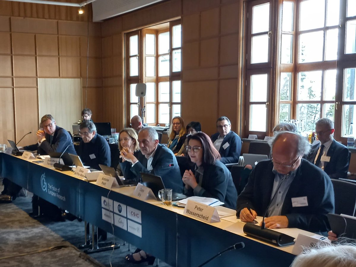 Claire Giry (@giry_claire) on Twitter photo Discussions on the future of European research at Castle Ringberg with <a href="/CNRS/">CNRS 🌍</a> <a href="/maxplanckpress/">Max Planck Society</a> <a href="/helmholtz_de/">Helmholtz</a> <a href="/LeibnizWGL/">Leibniz-Gemeinschaft</a> <a href="/CNRsocial_/">CNR Consiglio Nazionale delle Ricerche</a> <a href="/CSIC/">CSIC</a> and my colleagues from their ministries. Excellence, international cooperation, research to support public policies <a href="/sup_recherche/">Ministère Enseignement supérieur et Recherche</a> Discussions on the future of European research at Castle Ringberg with <a href="/CNRS/">CNRS 🌍</a> <a href="/maxplanckpress/">Max Planck Society</a> <a href="/helmholtz_de/">Helmholtz</a> <a href="/LeibnizWGL/">Leibniz-Gemeinschaft</a> <a href="/CNRsocial_/">CNR Consiglio Nazionale delle Ricerche</a> <a href="/CSIC/">CSIC</a> and my colleagues from their ministries. Excellence, international cooperation, research to support public policies <a href="/sup_recherche/">Ministère Enseignement supérieur et Recherche</a>
