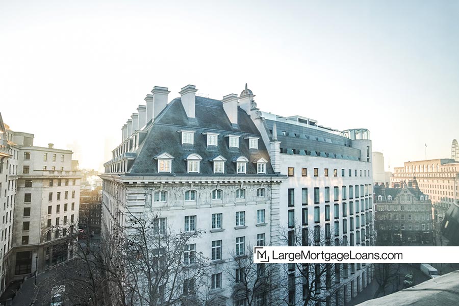 largeloans's tweet photo. How do I get a mortgage when I'm living abroad?
We are experts at arranging expat mortgages for all nationalities.
 
https://t.co/2xiqFvSZQs

#expats #property #mortgage #interestrates #banks #mortgagebroker #loans #specialistlending #currency #largemortgageloans https://t.co/9Cfp9HVgRk