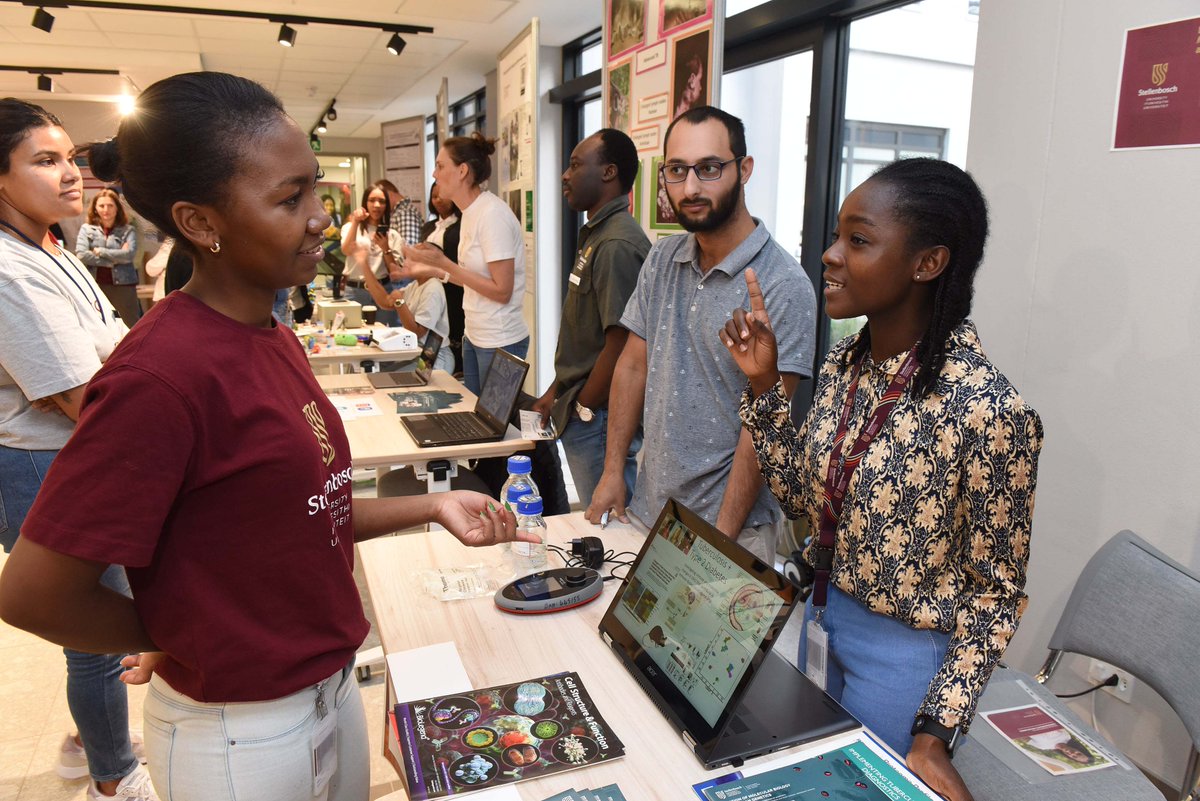 [PHOTOS] We were thrilled to welcome in the region of 700 visitors to the Biomedical Research Institute's (#BMRI) Public Open Day on 15 April. It was such a treat to meet everyone and engage with you on the topic of biomedical science!

More pics here: facebook.com/media/set/?van…