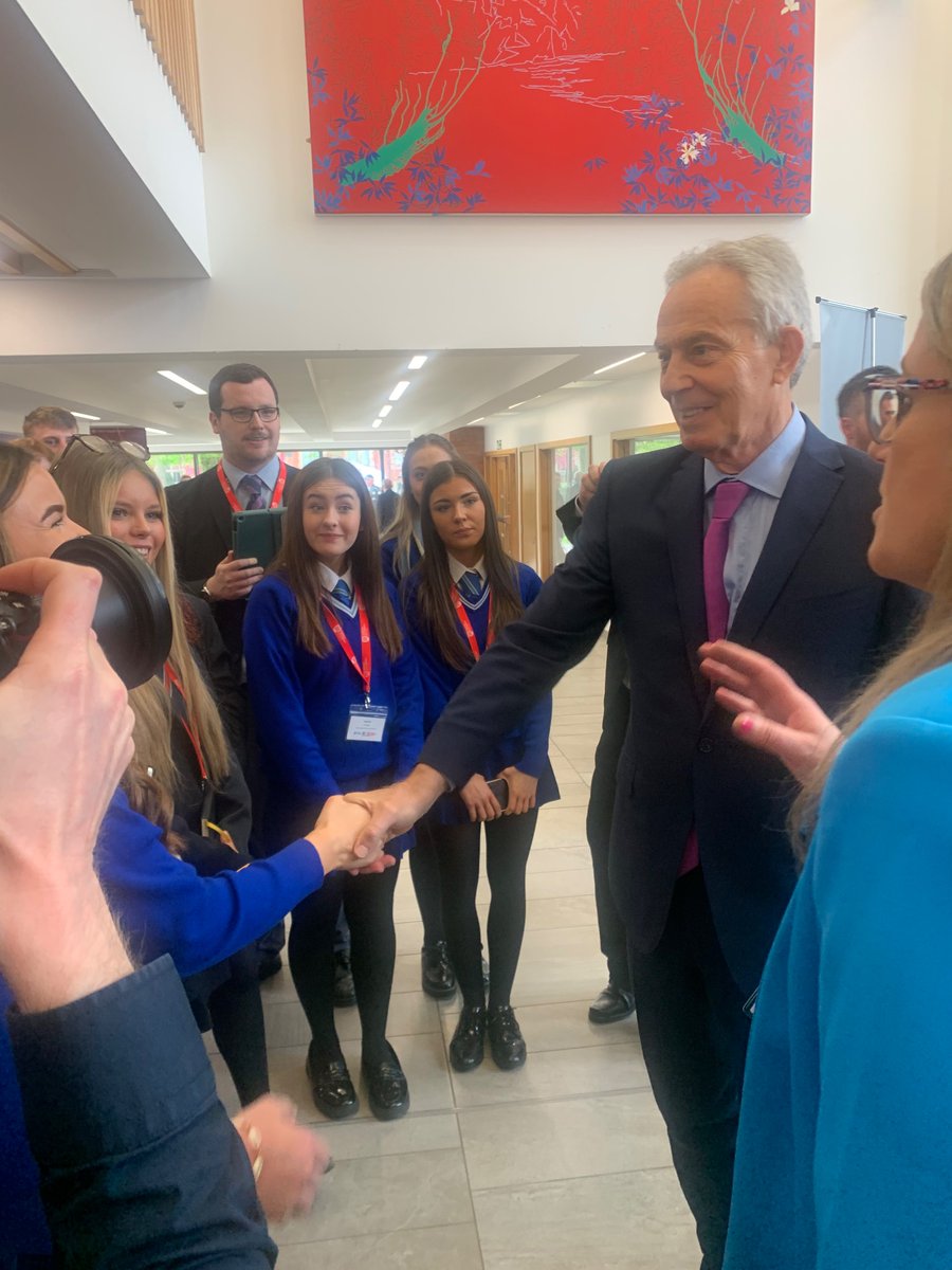 Thank you Mr Tony Blair for joining our conversation today.  <a href="/QUBelfast/">Queen's University Belfast 🎓</a> <a href="/politicsinacti1/">Politics In Action</a> #BetterPeace #Agreement25 <a href="/assumptionlive/">Assumption Grammar</a>