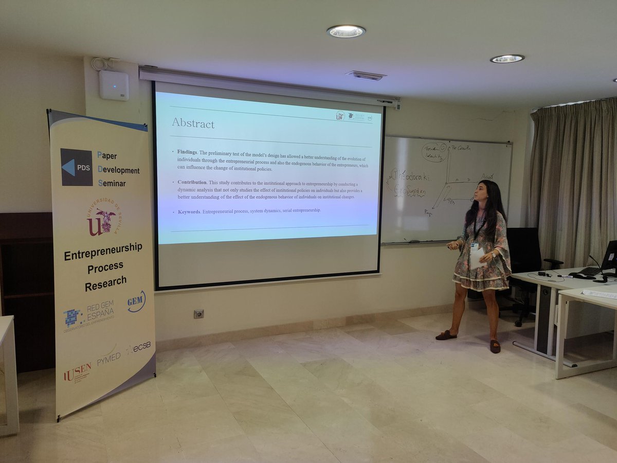 PdsEntrep's tweet photo. Congrats 🙌🙌 Ariadna Monje-Amor for your interesting presentation on the work entitled "Dynamic analysis of the entrepreneurial process from an institutional perspective" in #6PdsEntrep co-organized by @unisevilla and @GEM_es https://t.co/eVdIOi1Mtz