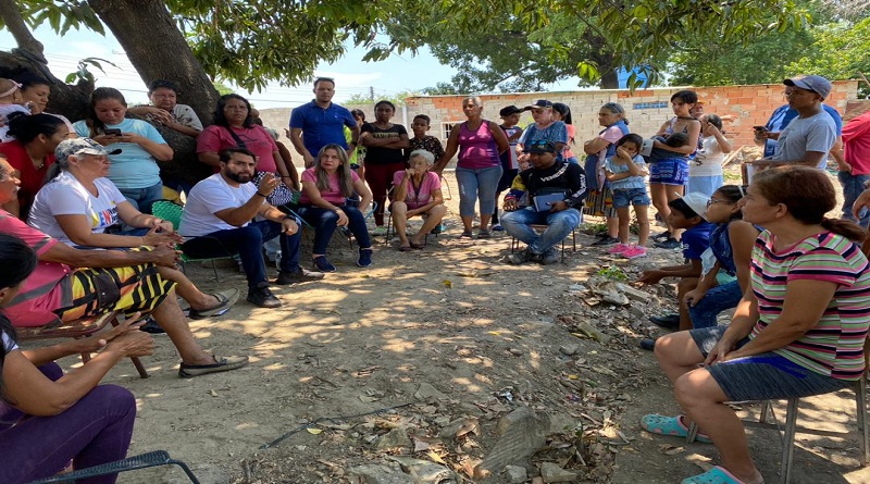 Planifican obras para atención de zona de alto riesgo al sur de Maracay

#RevoluciónÉtica

vtv.gob.ve/planifican-obr…