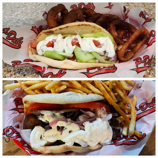 pub_dubs's tweet photo. This week's special, Stallion Springs location
Chicken Gyro 
Tzatziki sauce, cucumbers, tomato, grilled chicken on pita bread, comes with one side
Lamb Guro 
Tzatziki sauce, tomato, onion on pita bread, comes with one side
https://t.co/CrHUG0SENP https://t.co/cKKU2tzz9L