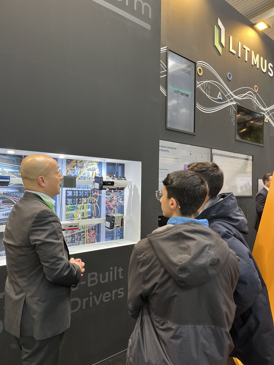 Litmus_io's tweet image. Busy day 2 talking how to #domorewithdata @ #hm23 hall 17, stand F18 please join us to chat, see a demo 1:1 or for a group sesssion litmus.io/hm23/