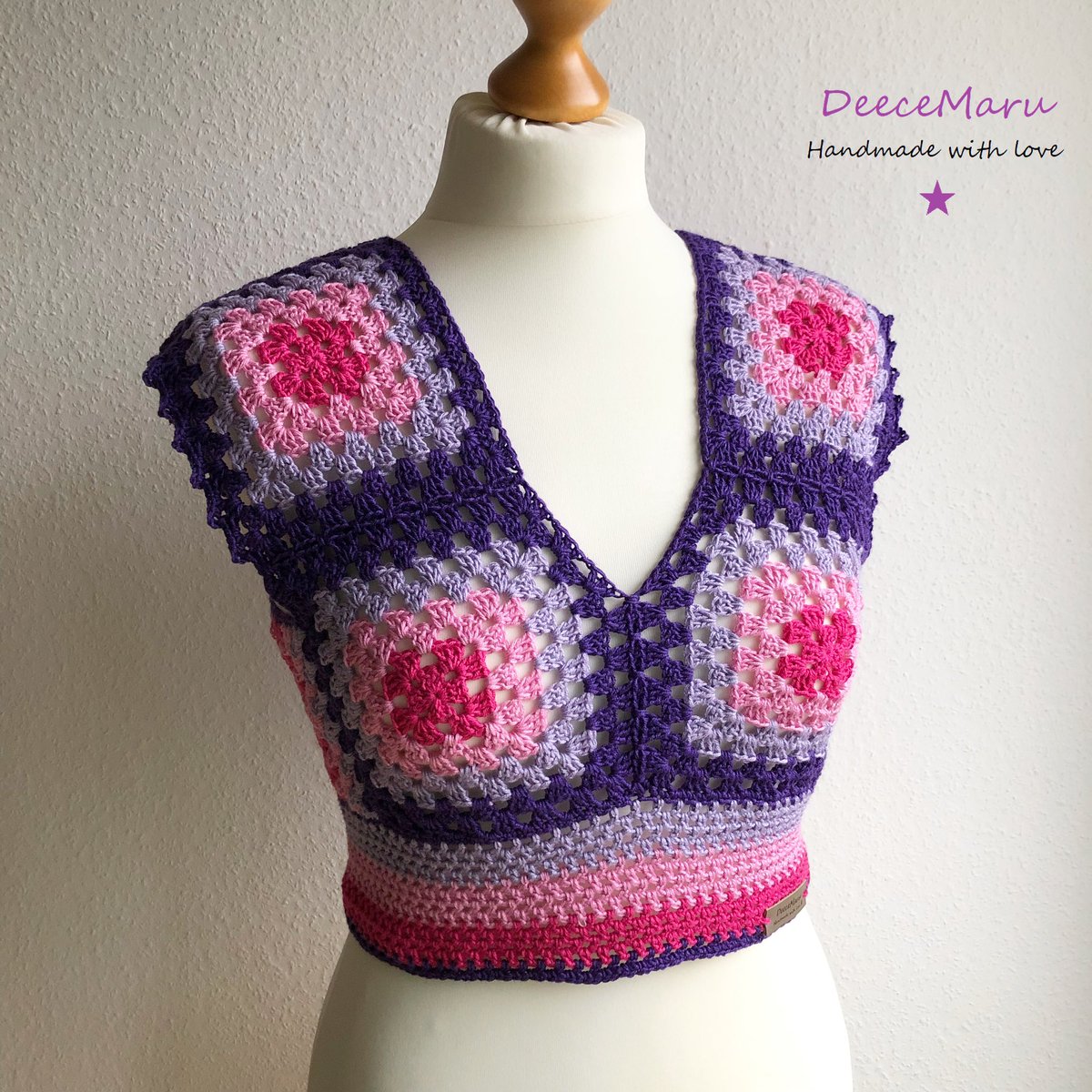 DeeceMaru's tweet photo. Twitter peeps! My newest #handmade #crochet tops would like some attention (you know, applause, likes, shares… 😉)

Which one is your favourite?

Shop link: you know where ⬆️
Colour suggestions? ⬇️

#slowfashion #smallbusiness #handmadeclothing https://t.co/rHyTX1oSRw