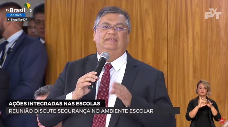 ptbrasil's tweet photo. "Nós já temos condições de afirmar que redes criminosas se organizam na internet fortemente, precisamos fiscalizar, isso não é proibir a liberdade de expressão, é garantir que a violência não será incentivada", @FlavioDino https://t.co/46fGqAyFaY