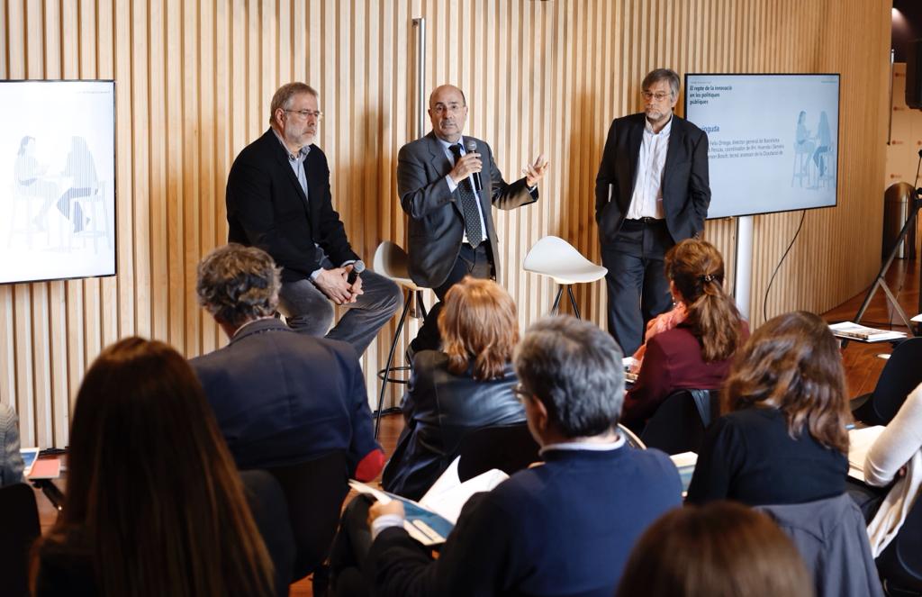 barcelonactiva's tweet photo. 🔴 Comença una nova trobada del #ThinkNet de @barcelonactiva!
🔛 Avui, la xarxa d'intercanvi de coneixements de l'agència, formada per persones expertes referents en diferents àmbits, debat sobre la #innovació en polítiques públiques i l'impacte que té en la #societat. https://t.co/admHsCzUfX