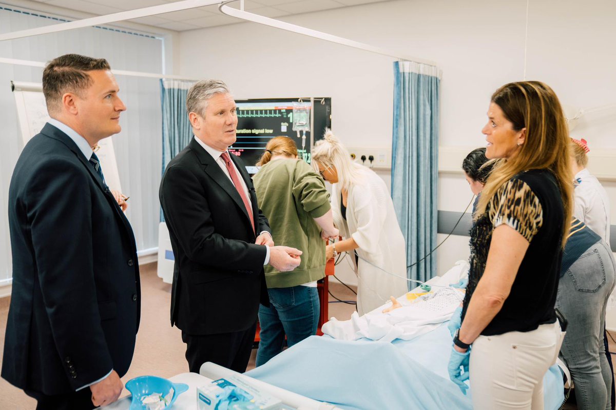 Keir_Starmer's tweet photo. Across the country, people can see the NHS is flat on its face. 

Labour would introduce the largest NHS workforce expansion in history, paid for by scrapping the non-dom tax loophole. https://t.co/lh0BJ7moTm