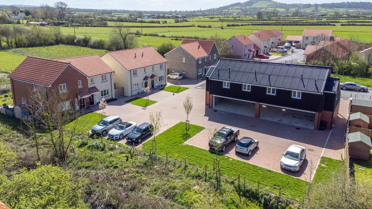 EGCarterCoLtd's tweet photo. Check out these beautiful new homes in #Lympsham. The 20 new #homes look amazing almost a year on and the view of the countryside really gives them a wow factor.
Plus this was our first #development that featured pink homes - see if you can spot them. https://t.co/F5KXanTQbi