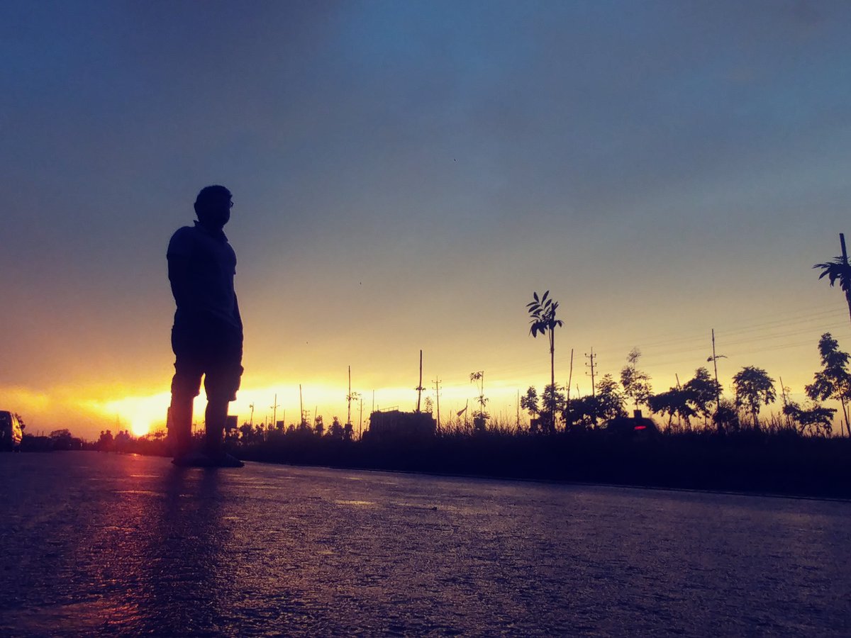 Samiun_Islam_'s tweet photo. "From being a curious observer to an active participant, I evolved in social media by embracing new perspectives, engaging in meaningful conversations, and creating a positive impact one post at a time." #socialmediaevolution #newperspectives #positiveimpact https://t.co/quJ5U62z4t