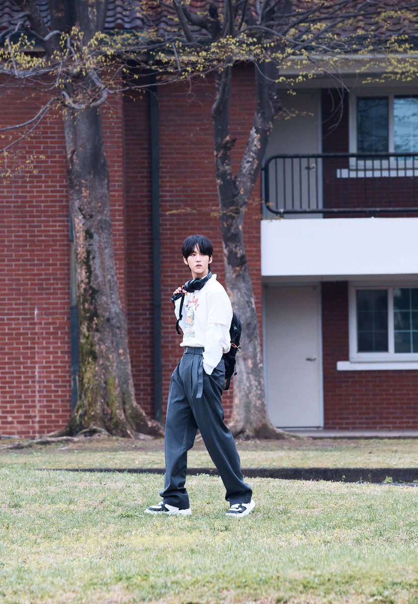 아모 tweet media