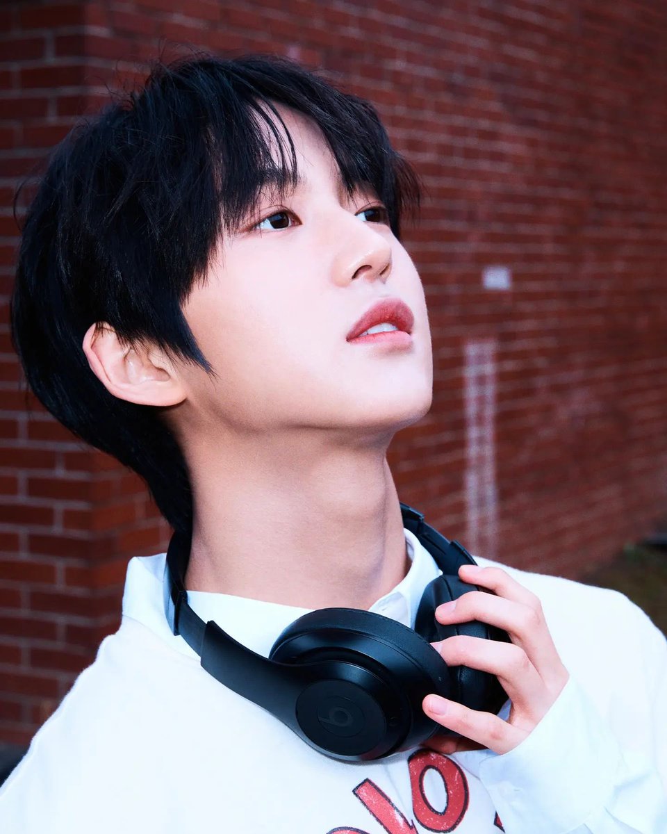 아모 tweet media