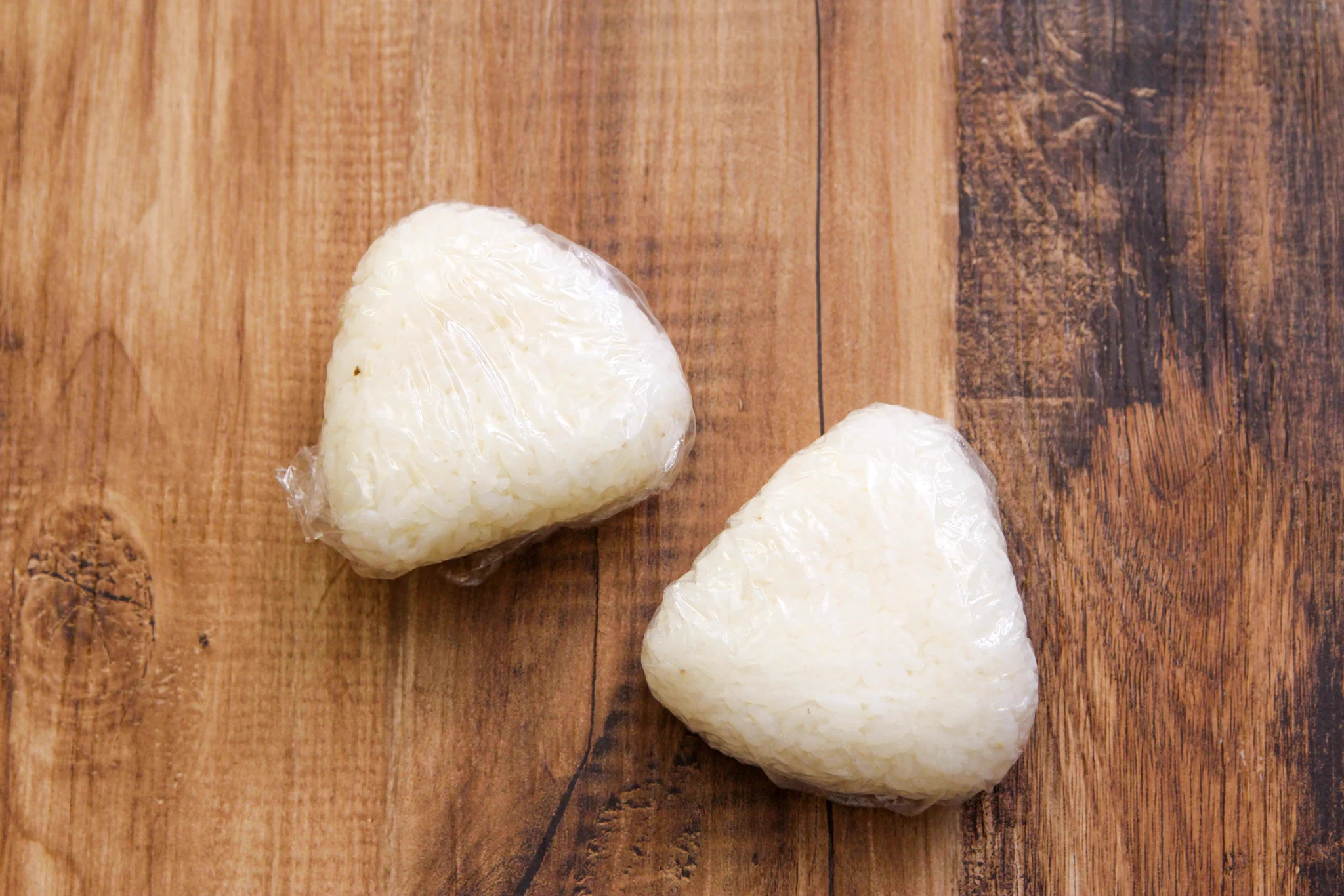 1個のつもりが、つい2個食べちゃう美味しさ？！とっても美味しそうな「おにぎり」レシピ！