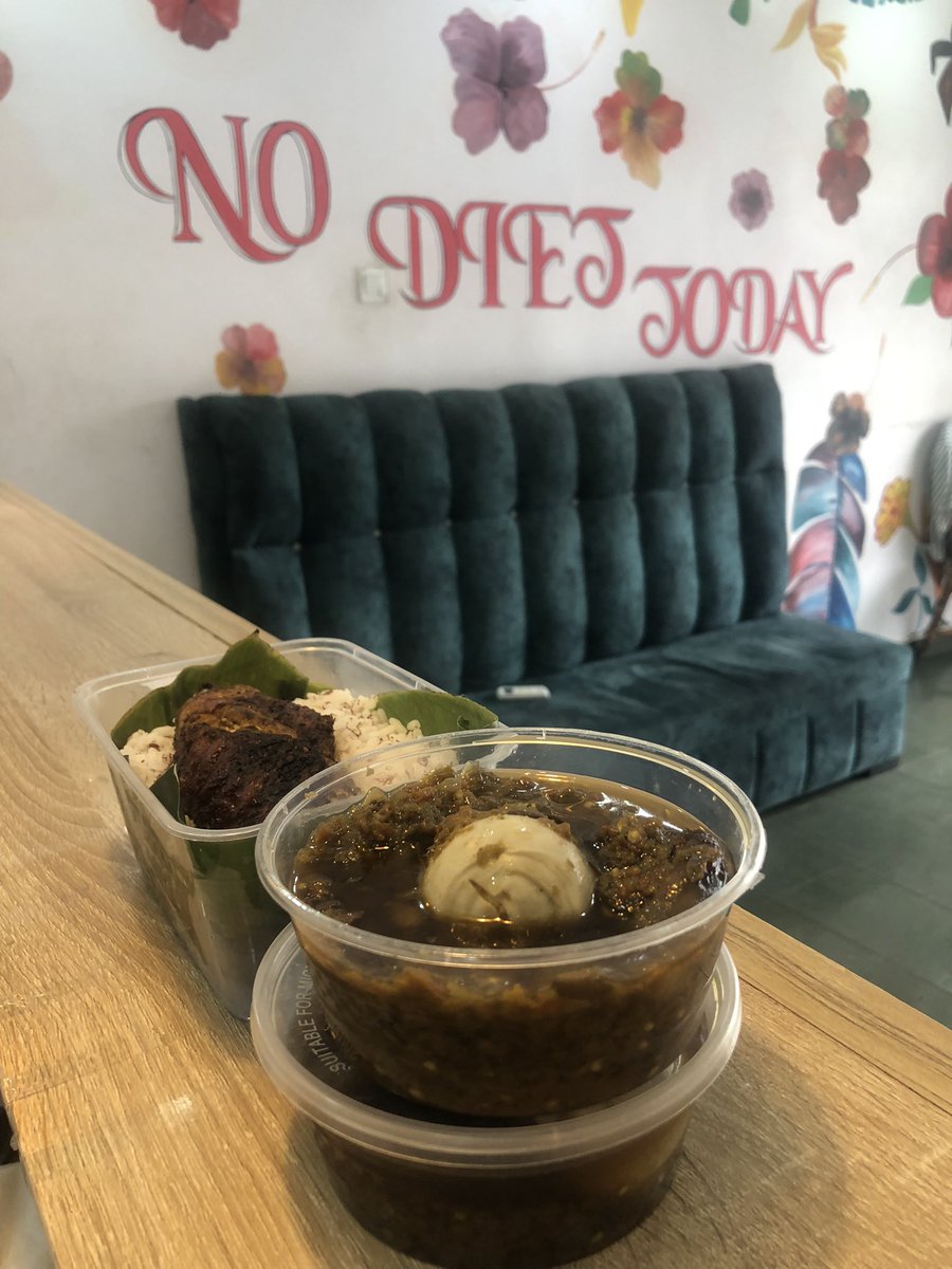 miss_she_du's tweet photo. No diet whenever you come into our restaurant to order😎.

Patronize @sheduchops and get this yummy ofada rice and sauce.

The second frame cost 2,500 and it comes with a bottle of Coca Cola https://t.co/3gbSXy9FPV