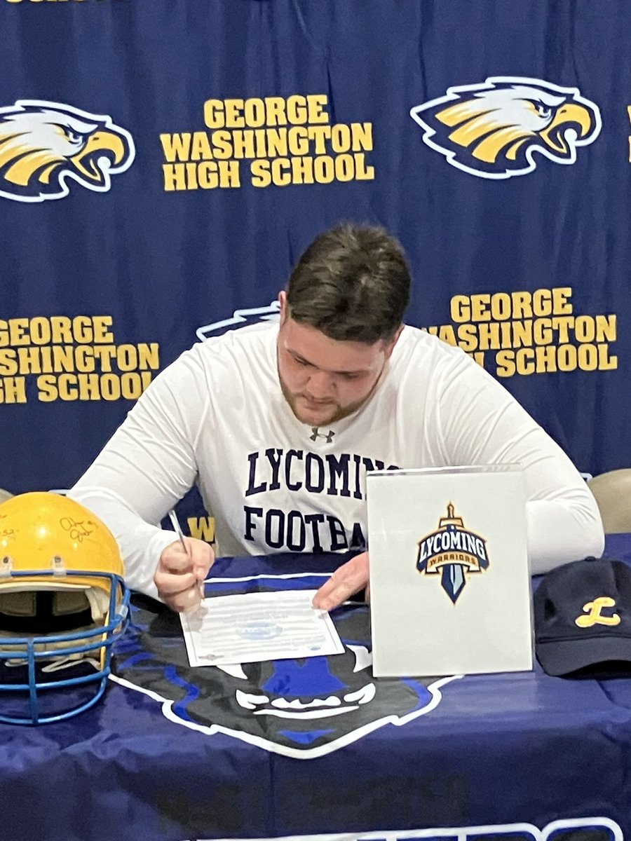 Coach Austin Brasche tweet media