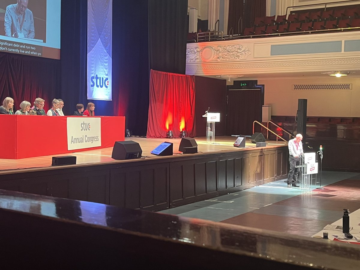 Asking for government to increase student placement numbers for AHP students and to support growth in the workforce @Fevre7Fevre on behalf of @BDA_TradeUnion at #STUC23 with sideline support from @BDA_Dietitians @vicbennmuchty @TracyMacInnes1