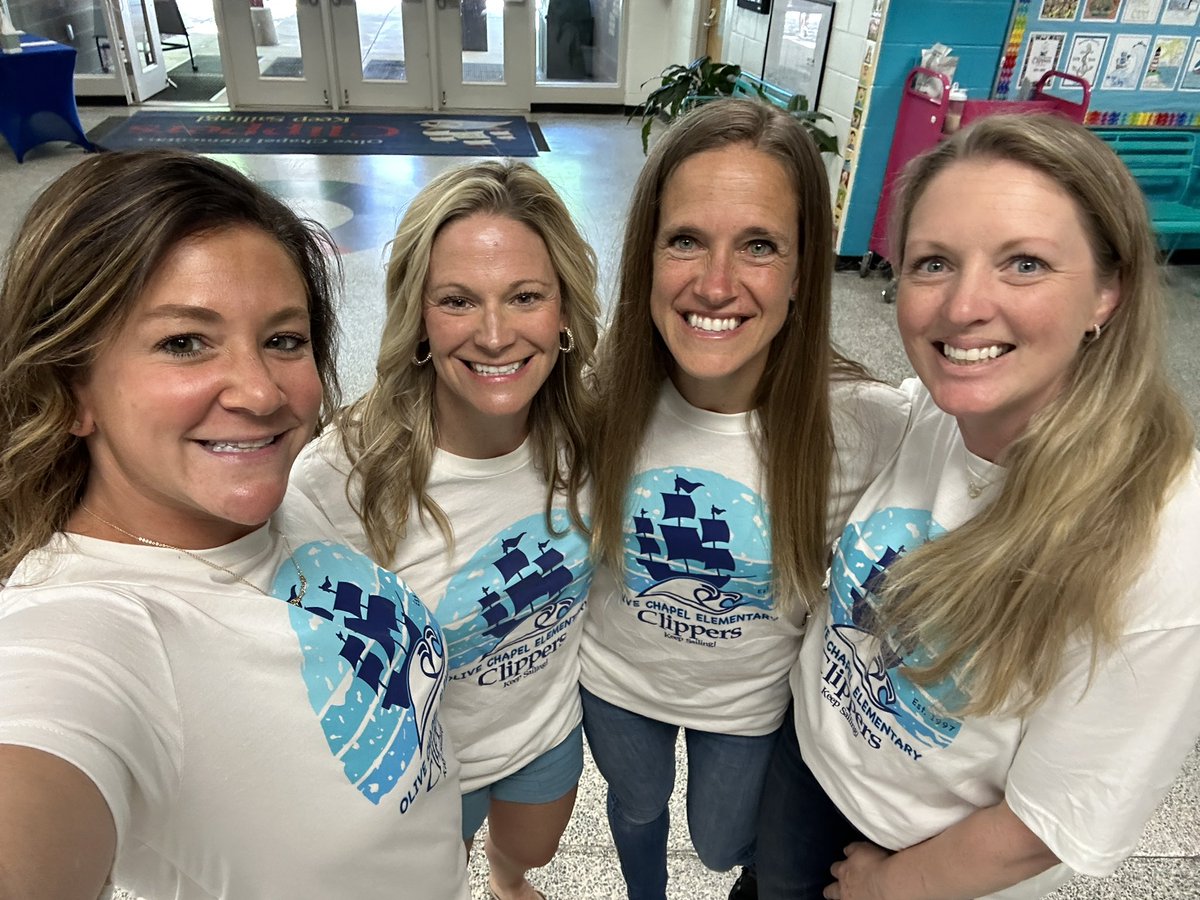 ErinKelleyMay's tweet photo. Every great school celebration has a PTA that is planning behind the scenes. This group of ladies planned this celebration for months, worked on the weekends, and came bright and early on the day of the celebration to make it happen. #BestPtaEver. @OcePta @OliveChapelElem ❤️ https://t.co/Hqw8lWYkfz