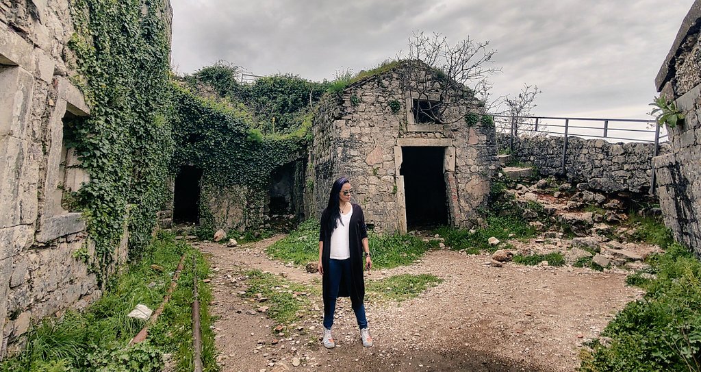 suzyrxn's tweet photo. Este cuarto es muy pequeño para las cosas que sueño...
😃🎙️🎶🔮❤️‍🔥🔥✨🙏🏻🚢🗺️🇬🇷
#SuzyV #freelancesinger #cantanteprofesional #Seaside #agradecida #blessed #benditotrabajo #bulletproof #alchemy #wideawake #lovinmyself #Montenegro🇲🇪 #amazinworld https://t.co/RavBCIdKWn