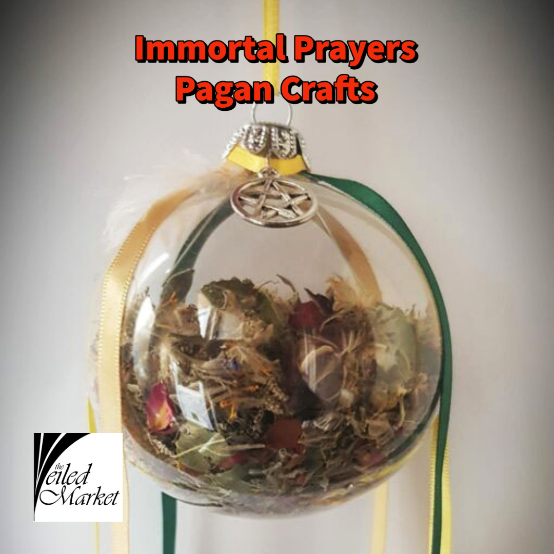 Prosperity Witch Ball (glass) £18 + postage - This enchanting prosperity witch ball has been blessed to attract prosperity into the home.
veiledmarket.com/product/prospe…
#MHHSBD #witchcraft #CraftBizParty #shopindie