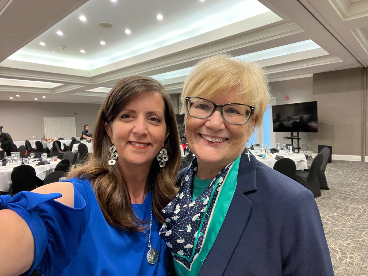 SandyPenvose's tweet photo. Such a great night @HASLMS Banquet! The leadership and speaking skills that I learned w this group prepared me for my new speaking role in retirement! https://t.co/46ULO8CgVR