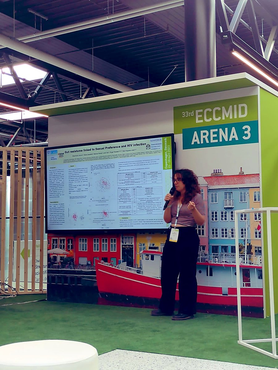An Excellent presentation and great discussion of #microbiome research @elisarubio891 #ECCMID23 @hospitalclinic