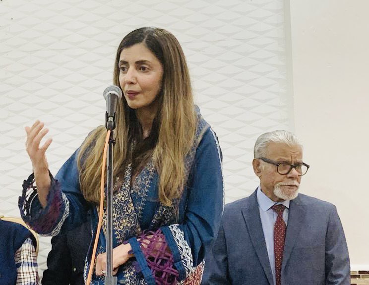 PakinNewYork's tweet photo. Consul General Ayesha Ali joins Pakistan Christian Association in Brooklyn for an interfaith Iftar. Elected officials, religious leaders members of NYPD and &amp; 🇵🇰🇺🇸 community also participated. 
🙏 @JamesCyprian13, @Vajeesh Partab &amp; William Shahzad 4 your service to the community https://t.co/QQ6FDWOR5s